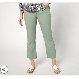 NYDJ Marilyn Straight Jeans - Size 6